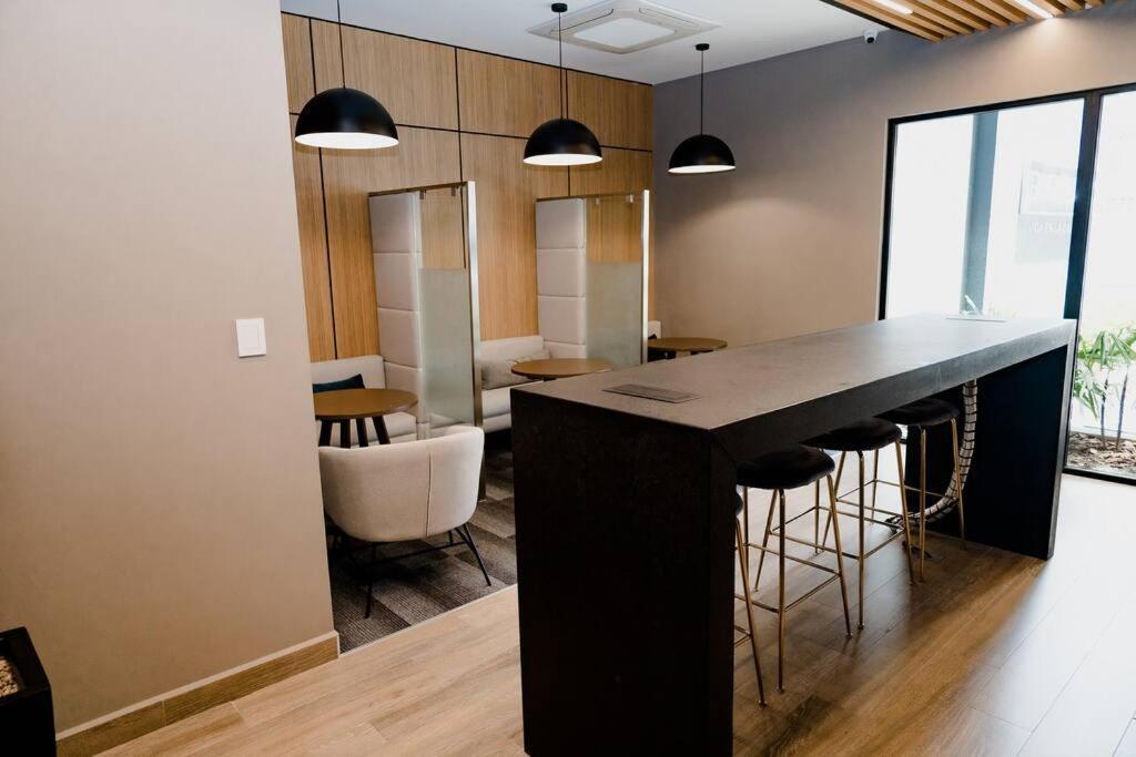 Apartamento De Lujo En Zona 10 Гватемала Экстерьер фото